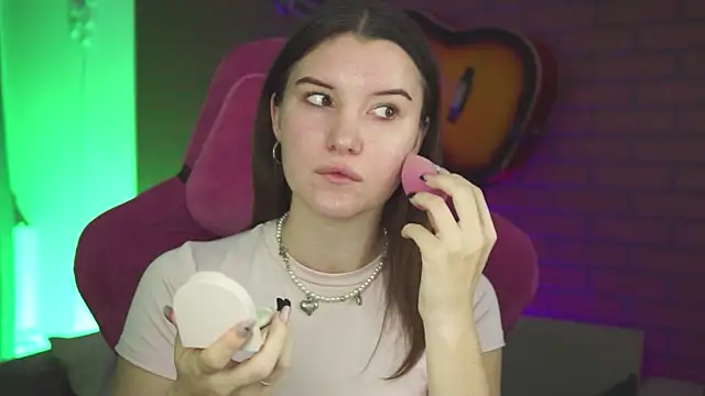 AgataWillis online show from November 8, 2025, 2:34 am