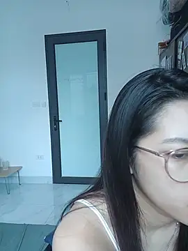 Snapshot of Katanh chatting on July 31, 2026, 5:18 am Katanh online show from July 31, 2026, 5:18 am