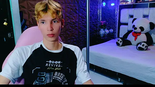 park jimin1 online show from October 14, 2025, 2:40 pm