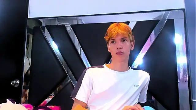 park jimin1 online show from October 16, 2025, 12:39 pm