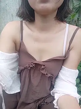 Snapshot of linda_bae00 chatting on June 11, 2026, 12:32 am linda bae00 online show from June 11, 2026, 12:32 am