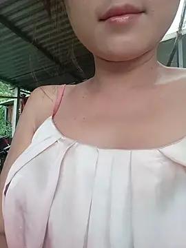Snapshot of linda_bae00 chatting on June 27, 2026, 11:21 pm linda bae00 online show from June 27, 2026, 11:21 pm