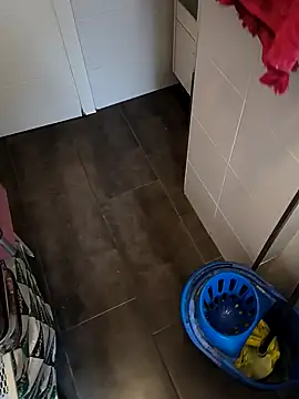 xxxfeo online show from April 18, 2026, 4:44 pm