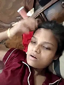 Snapshot of Komal0099 chatting on October 16, 2025, 2:45 am Komal0099 online show from October 16, 2025, 2:45 am