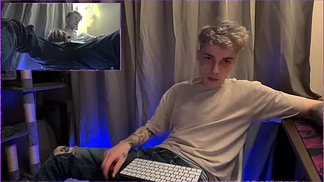 Snapshot of davesinner chatting on May 8, 2026, 8:25 pm davesinner online show from May 8, 2026, 8:25 pm
