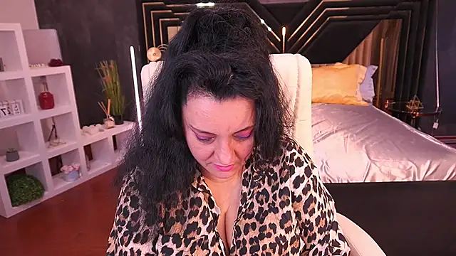 ValeryRosseee online show from October 3, 2025, 7:05 am