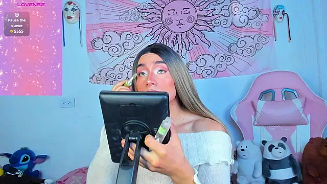 brihanna cooper online show from April 18, 2026, 2:32 pm