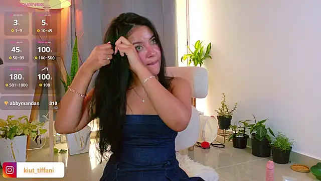 Snapshot of Kiut_tiffanii chatting on September 18, 2025, 1:13 pm Kiut tiffanii online show from September 18, 2025, 1:13 pm