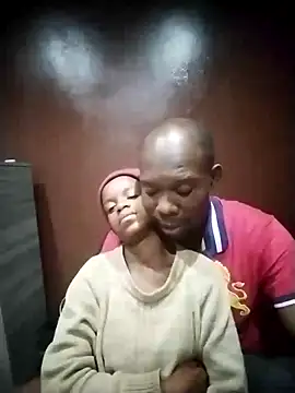 TinnyVsGiant online show from October 31, 2025, 8:10 pm