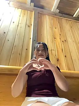 phungtiti online show from October 7, 2025, 4:20 am