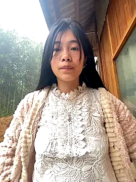 EmLy02 online show from November 2, 2025, 1:08 am