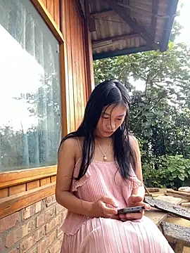 EmLy02 online show from November 10, 2025, 1:59 am