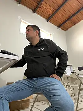 Diabloproducciones online show from April 22, 2026, 1:34 pm