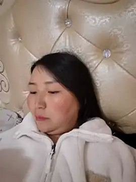 lingling5200 online show from February 23, 2026, 2:03 pm