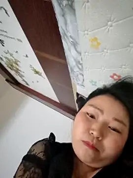 lingling5200 online show from April 22, 2026, 1:12 pm