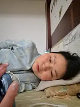 lingling5200 online show from May 20, 2026, 2:12 pm