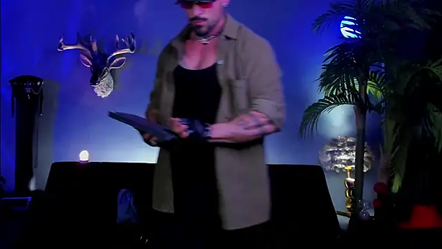 dennis cox1 online show from March 26, 2026, 7:08 pm