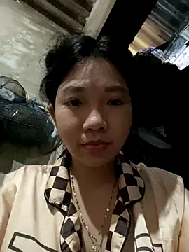 Miumieu online show from October 2, 2025, 1:12 am