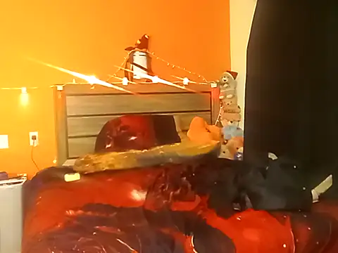 LusciousKandy online show from October 4, 2025, 12:03 pm