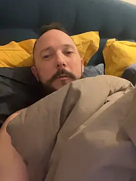 AZOPMOB18999 online show from February 10, 2026, 8:46 pm