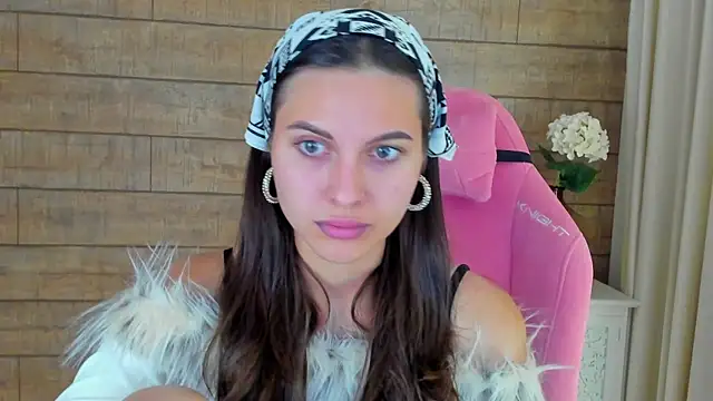 AlisaVersailles online show from October 2, 2025, 4:08 am