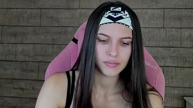 AlisaVersailles online show from October 17, 2025, 4:09 pm