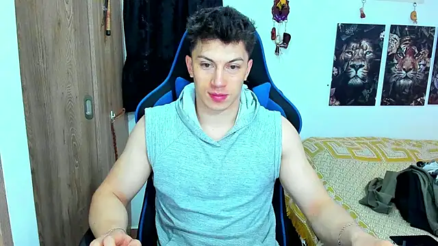 javiersexymann online show from December 29, 2024, 5:33 pm