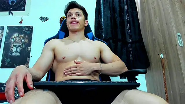 javiersexymann online show from February 24, 2025, 7:30 pm