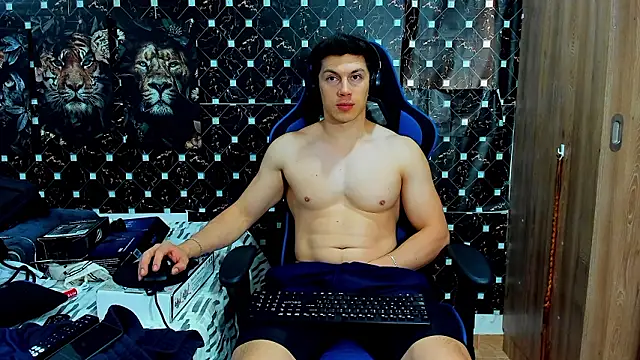 javiersexymann online show from March 20, 2026, 8:25 pm