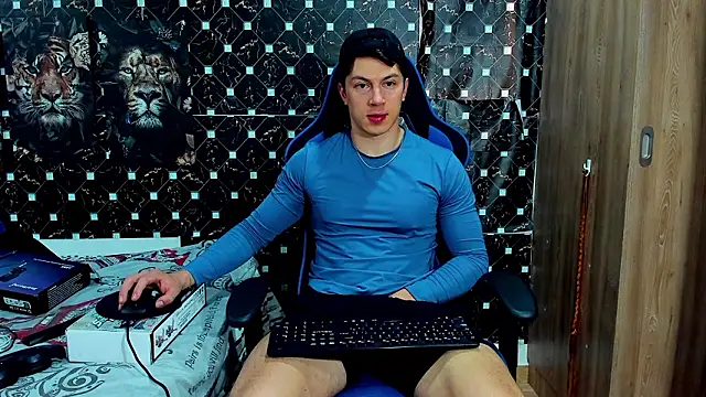 javiersexymann online show from March 25, 2026, 10:05 pm