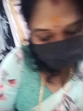 Snapshot of chaitara-reddy chatting on December 19, 2025, 5:03 am chaitara-reddy online show from December 19, 2025, 5:03 am