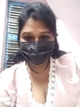 Snapshot of chaitara-reddy chatting on December 22, 2025, 4:37 pm chaitara-reddy online show from December 22, 2025, 4:37 pm