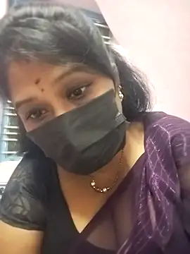 Snapshot of chaitara-reddy chatting on January 6, 2026, 4:21 pm chaitara-reddy online show from January 6, 2026, 4:21 pm