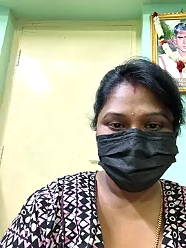 Snapshot of chaitara-reddy chatting on February 15, 2026, 4:03 pm chaitara-reddy online show from February 15, 2026, 4:03 pm