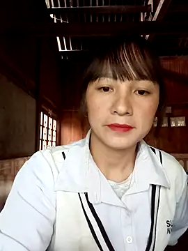 Mini3333 online show from November 6, 2025, 4:57 am