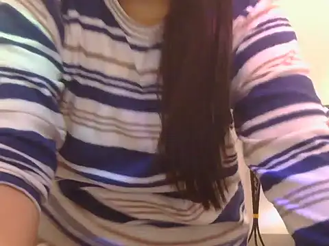 Snapshot of Hot_shaly chatting on November 6, 2025, 5:19 am Hot shaly online show from November 6, 2025, 5:19 am