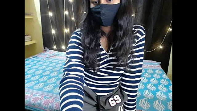 Vanya 7 online show from November 15, 2025, 6:26 pm