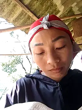 lucybaby00 online show from December 22, 2025, 4:09 am