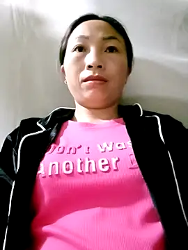 lucybaby00 online show from March 15, 2026, 11:11 pm