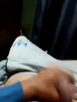 Snapshot of Maycol0320 chatting on October 19, 2025, 6:14 am Maycol0320 online show from October 19, 2025, 6:14 am