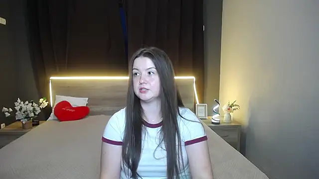 Snapshot of MavkaCute chatting on July 16, 2026, 6:25 pm MavkaCute online show from July 16, 2026, 6:25 pm