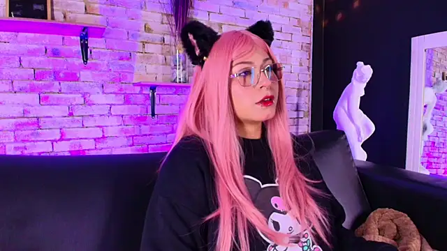 kitty malach online show from March 30, 2026, 3:07 am