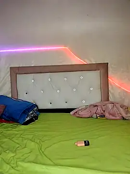 Anahibella online show from February 28, 2026, 6:47 am