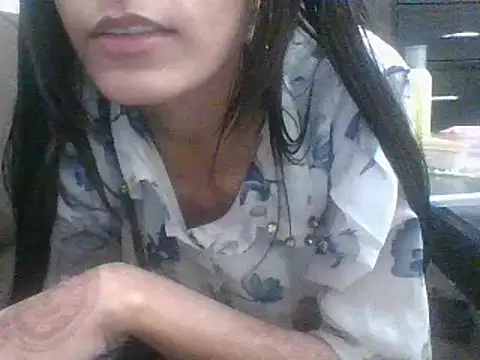 Snapshot of Your-muskan chatting on October 15, 2025, 4:12 am Your-muskan online show from October 15, 2025, 4:12 am