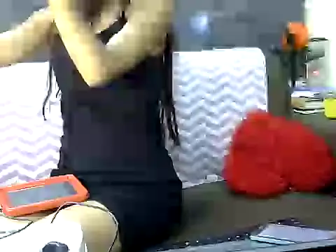 Snapshot of Your-muskan chatting on December 1, 2025, 9:14 am Your-muskan online show from December 1, 2025, 9:14 am