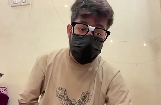 RavenBlack21 online show from February 5, 2026, 4:39 am