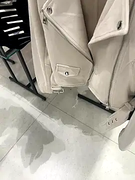 Snapshot of eddivad6974 chatting on October 9, 2025, 3:10 pm eddivad6974 online show from October 9, 2025, 3:10 pm