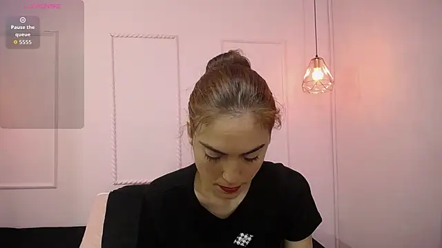 danna7cute online show from September 15, 2025, 9:15 pm