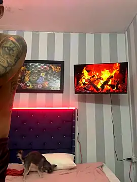 gatica2905 online show from October 17, 2025, 3:53 am