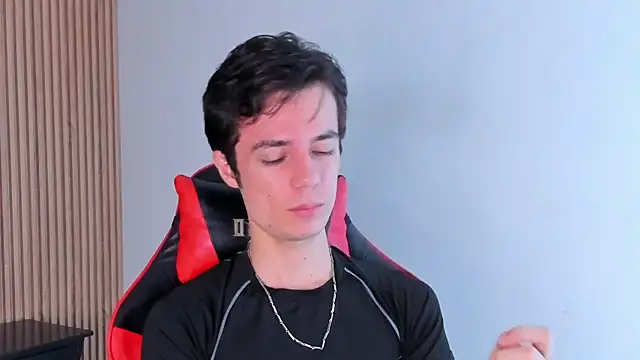 VIKTORNOIR online show from September 26, 2025, 12:42 pm